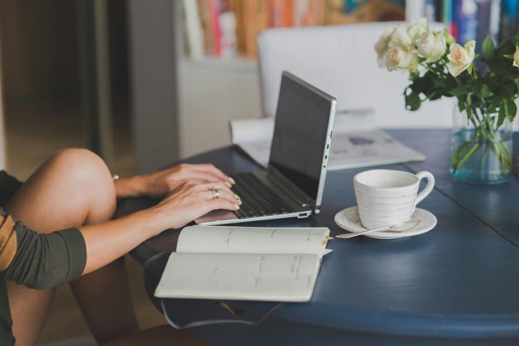 13 Ide Pekerjaan Freelance Online
