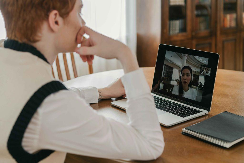 Peluang Lowongan Kerja SMA sebagai Virtual Assistant