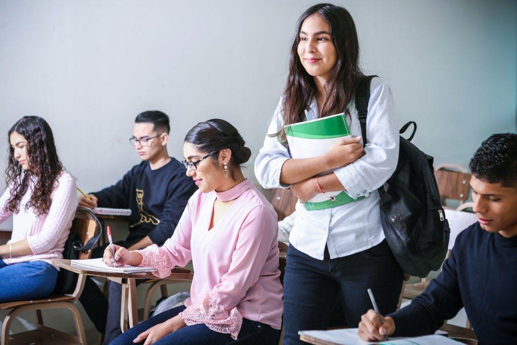 Jurusan Sistem Informasi Itu Belajar Tentang Apa? Ini yang Dipelajari Sampai Lulus!