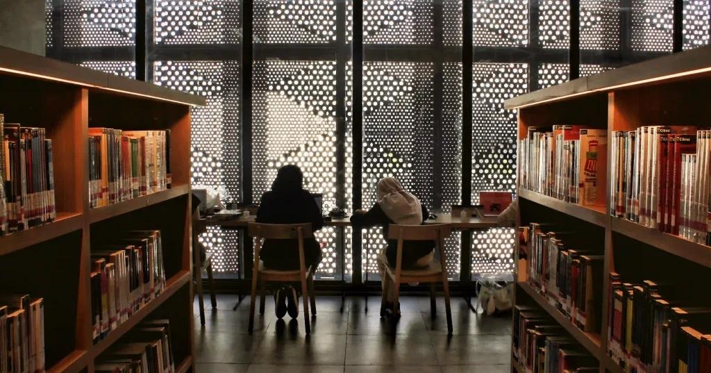 Jurusan Ilmu Perpustakaan Itu Belajar Tentang Apa? Ini Peluang Kerjanya