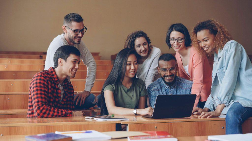 Rekomendasi Bootcamp Data Engineer Terbaik untuk Memulai Karier
